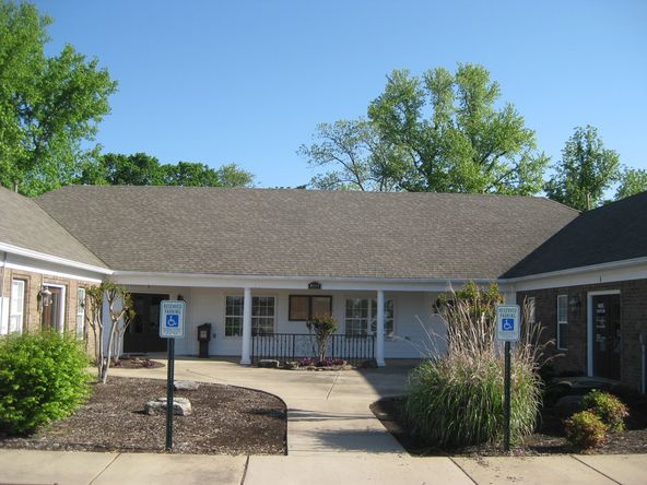 6685 Highway 64, Oakland, TN 38060